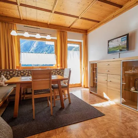 Haus Larcher Neustift im Stubaital Exterior photo